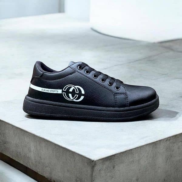 men casual jaogers and sneakers 4