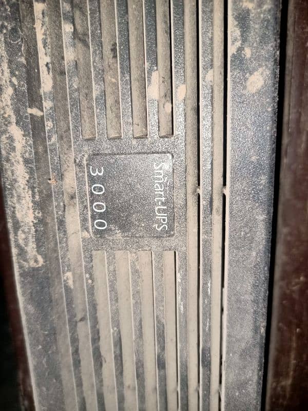 APC 3000va smart ups 2