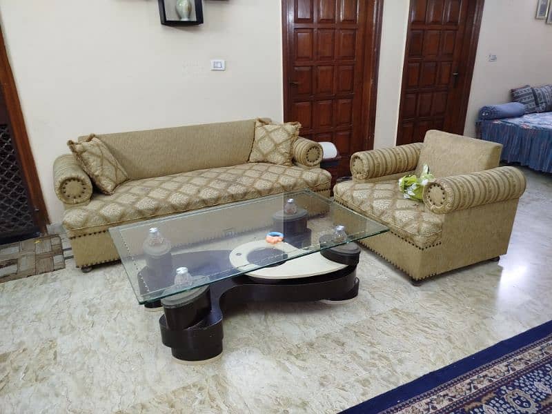 7 SEATER SOFA SET WITH CENTER TABLE 2