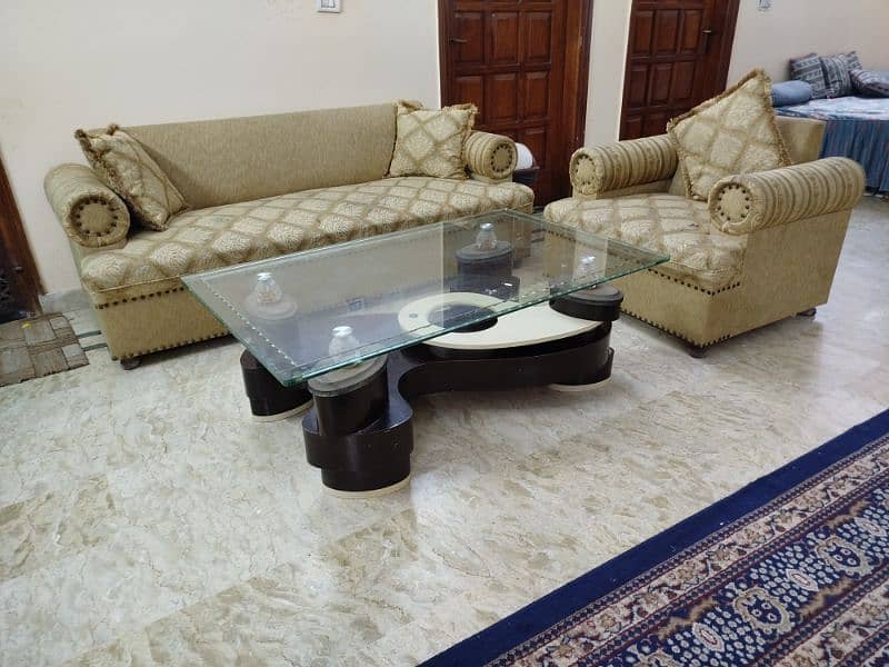 7 SEATER SOFA SET WITH CENTER TABLE 4