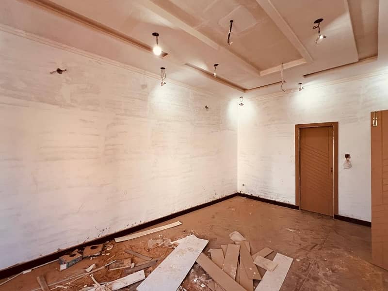 1 Kanal House Available For Sale In Gulshan Abad. 10