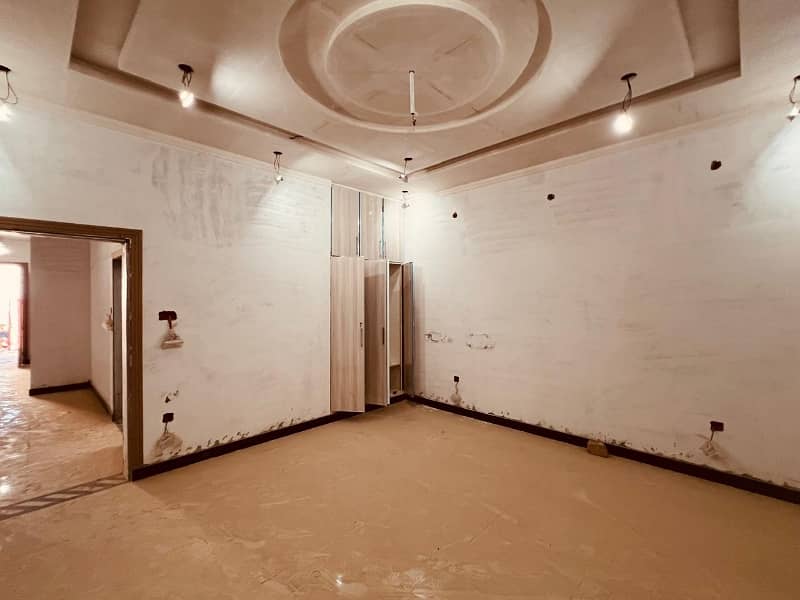 1 Kanal House Available For Sale In Gulshan Abad. 13