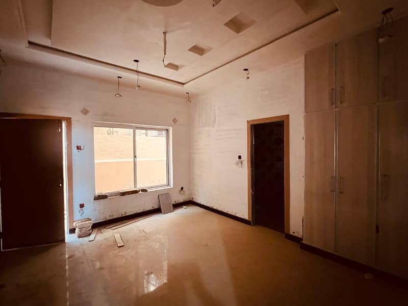 1 Kanal House Available For Sale In Gulshan Abad. 14