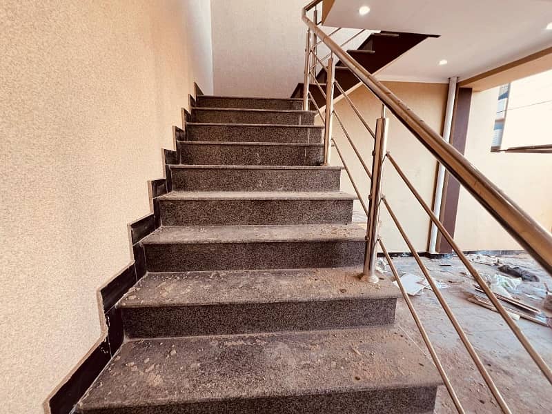 1 Kanal House Available For Sale In Gulshan Abad. 15