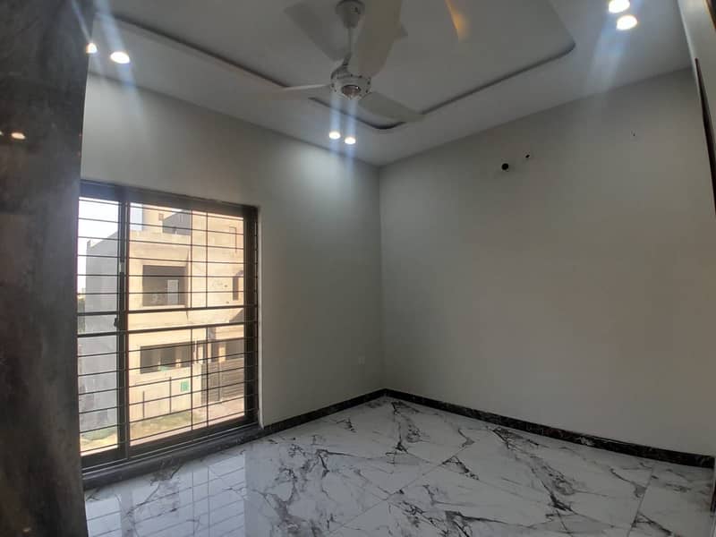 BRAND NEW HOUSE 5 MARLA AVAILABLE FOR SALE IN PHASE ONE BAHRIA ORCHARD LAHORE 7