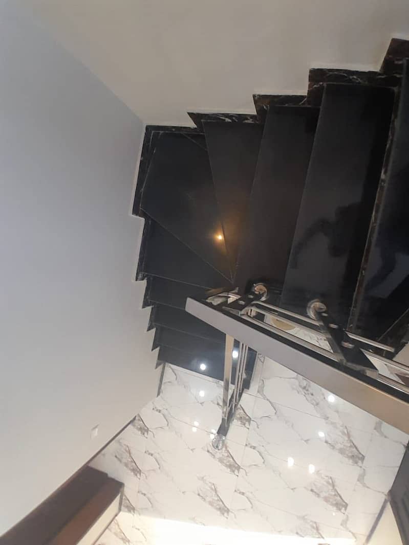 BRAND NEW HOUSE 5 MARLA AVAILABLE FOR SALE IN PHASE ONE BAHRIA ORCHARD LAHORE 12