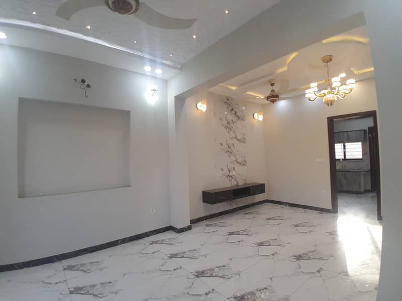 BRAND NEW HOUSE 5 MARLA AVAILABLE FOR SALE IN PHASE ONE BAHRIA ORCHARD LAHORE 22