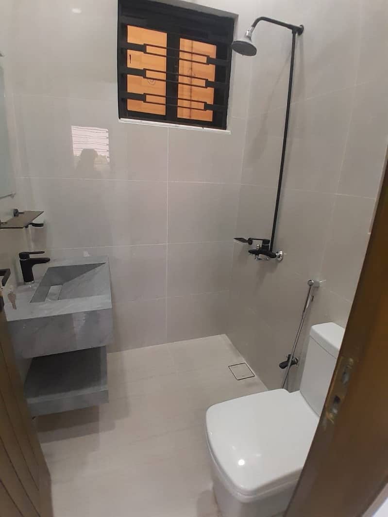 BRAND NEW HOUSE 5 MARLA AVAILABLE FOR RENT IN BAHRIA ORCHARD LAHORE 5