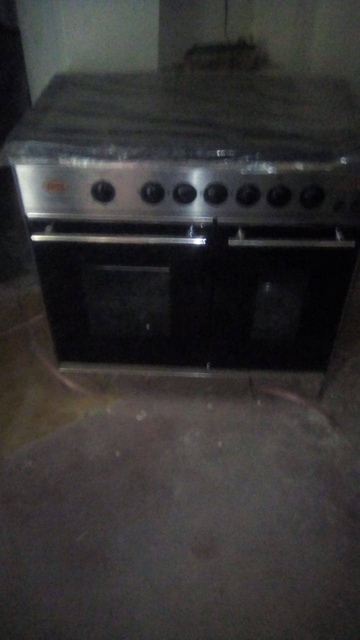 5 Stovel Cooking Range 3