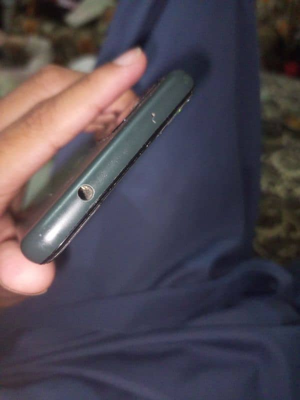 "Google Pixel 5a - 6/128GB - Urgent Sale - 9/10 Condition 4