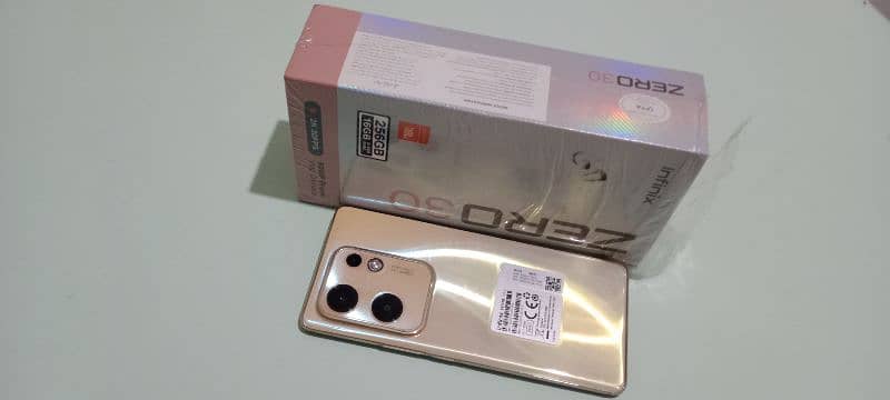 InFinix Zero 30 LUsh Condition Urgent Sale Very Urgent 0