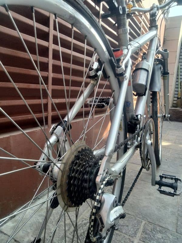 Giant hybrid cycle impoted from Taiwan 3