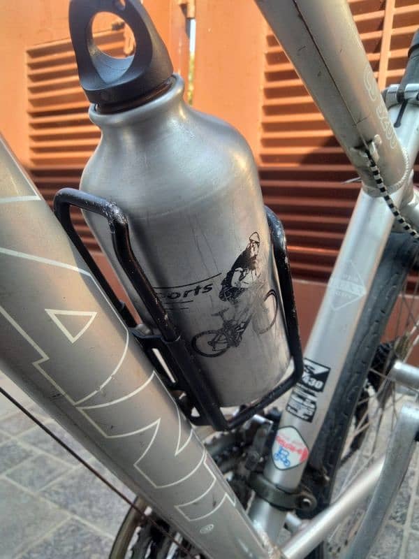 Giant hybrid cycle impoted from Taiwan 4