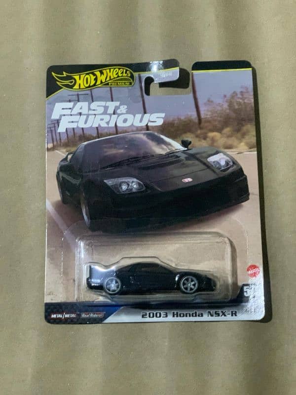 Hot wheel premium 28 case new 1