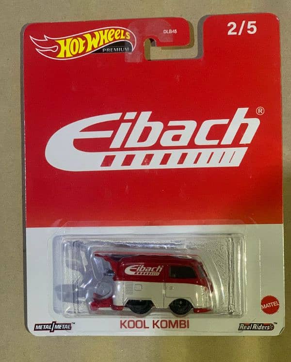 Hot wheel premium 28 case new 18