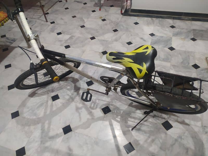 Sports Cycle with gears 1