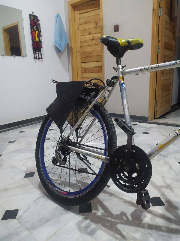 Sports Cycle with gears 3