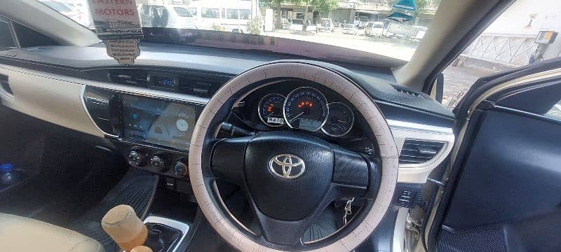 Toyota Corolla GLI 2016 Urgently today No Broker and No Foolish Offers 4