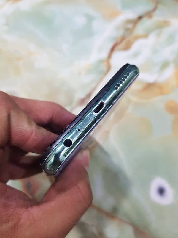 Vivo Y17 8