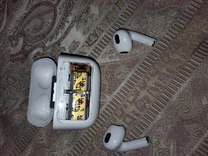 air bods a10 pro screen display 1
