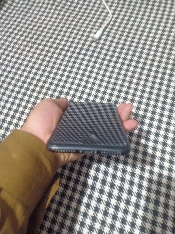 Iphone 7+128. gb. PTA proof ha 0