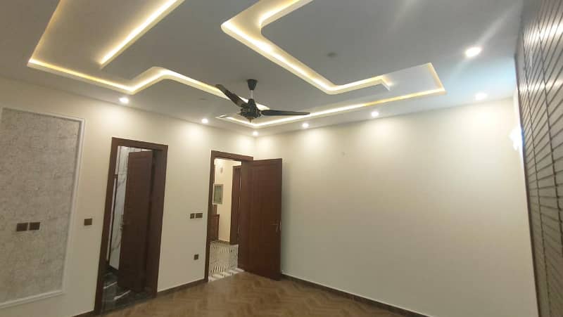 1 Kanal Brand New Luxury House Located In Prime Location Nargis Ext Sector C Bahria Town Lahore 3