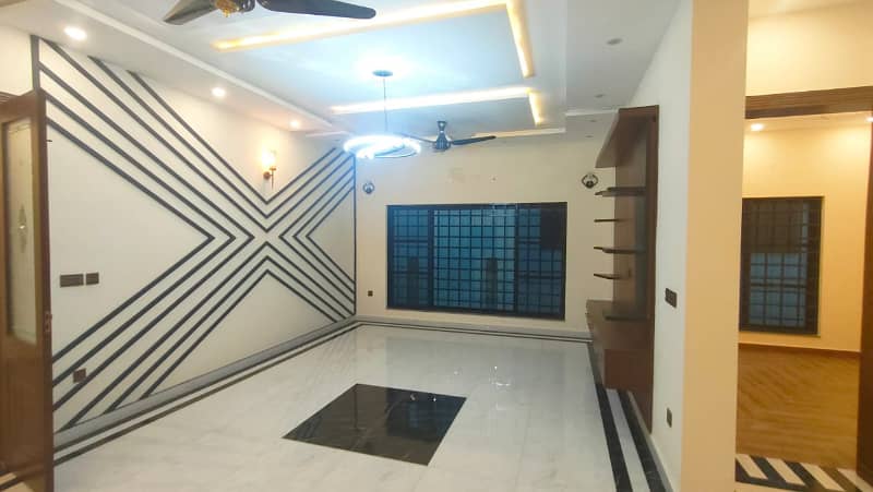 1 Kanal Brand New Luxury House Located In Prime Location Nargis Ext Sector C Bahria Town Lahore 12