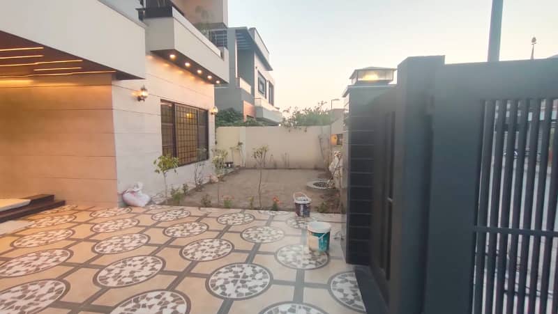 1 Kanal Brand New Luxury House Located In Prime Location Nargis Ext Sector C Bahria Town Lahore 28