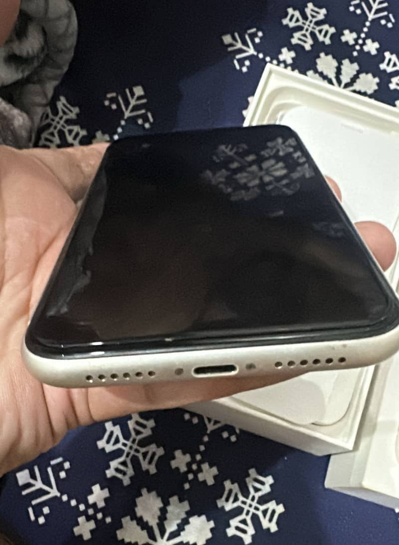 Iphone 11 | 64Gb |Non Pta | With box 3