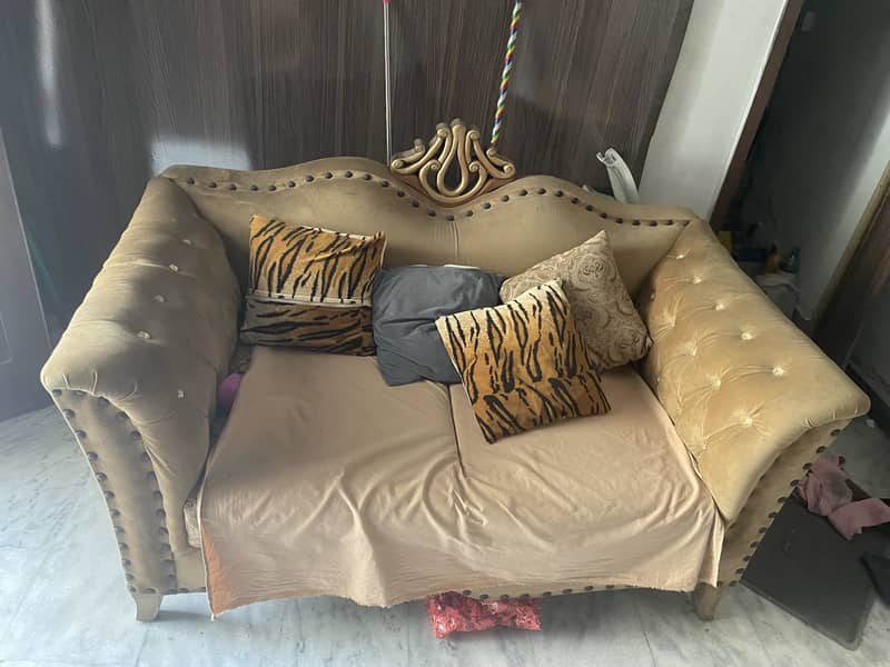 Sofa set slightly used. 0