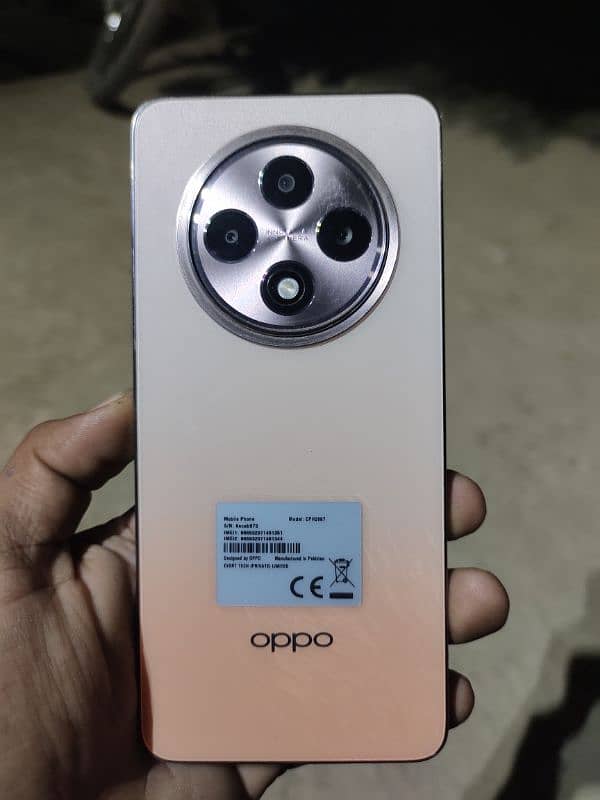OPPO Reno 12F 0