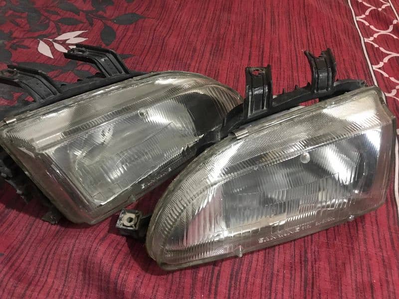 Honda Civic 1992-1995 Headlights 1