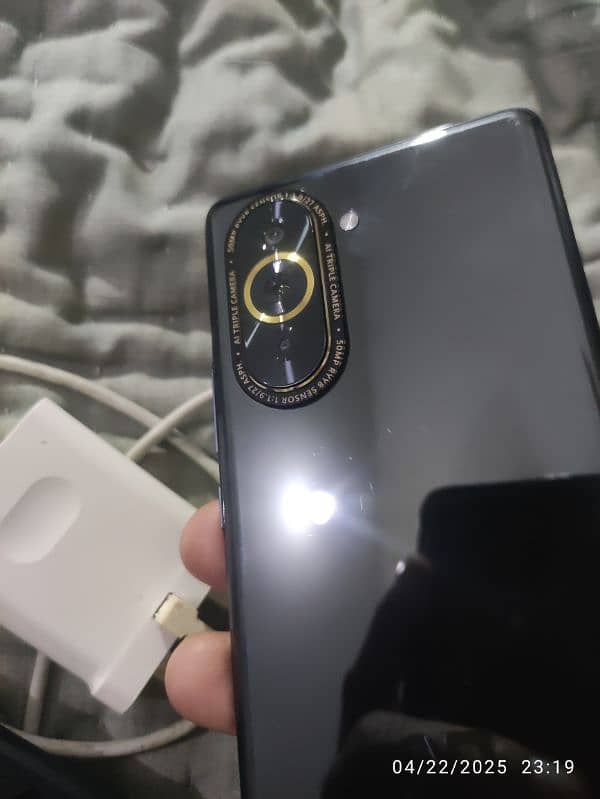 Huawei nova 10 8+2=10/256 GB 9