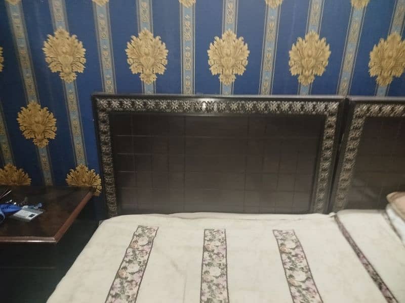 single bed set pair for sale in new condition 4