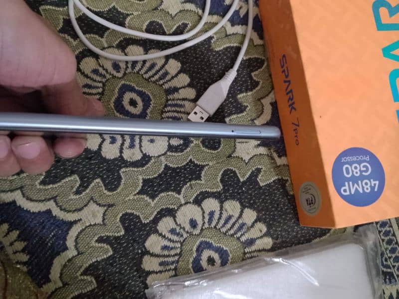 Tecno spark 7 pro 10/9 condition 4