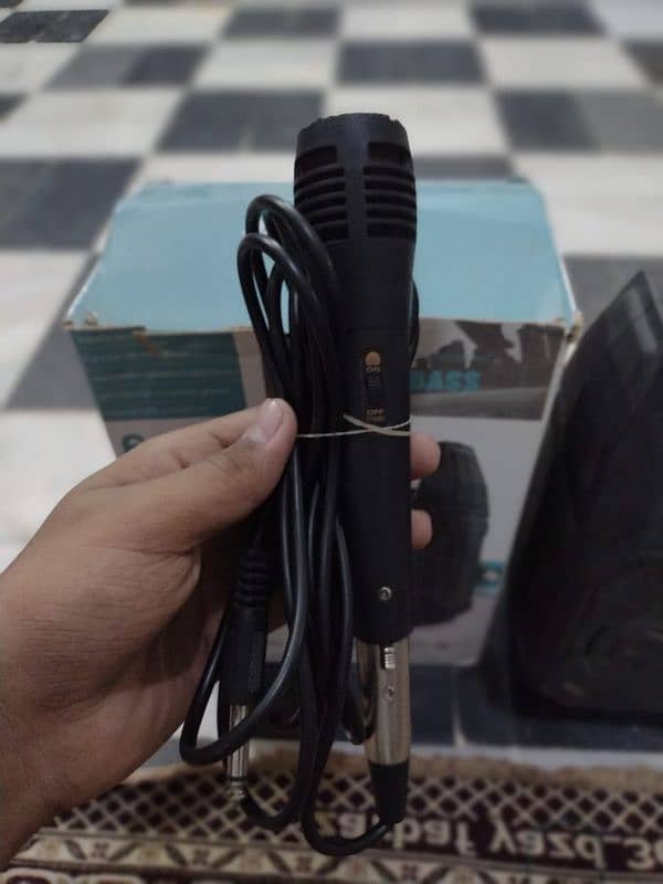 bluetooth speaker 1
