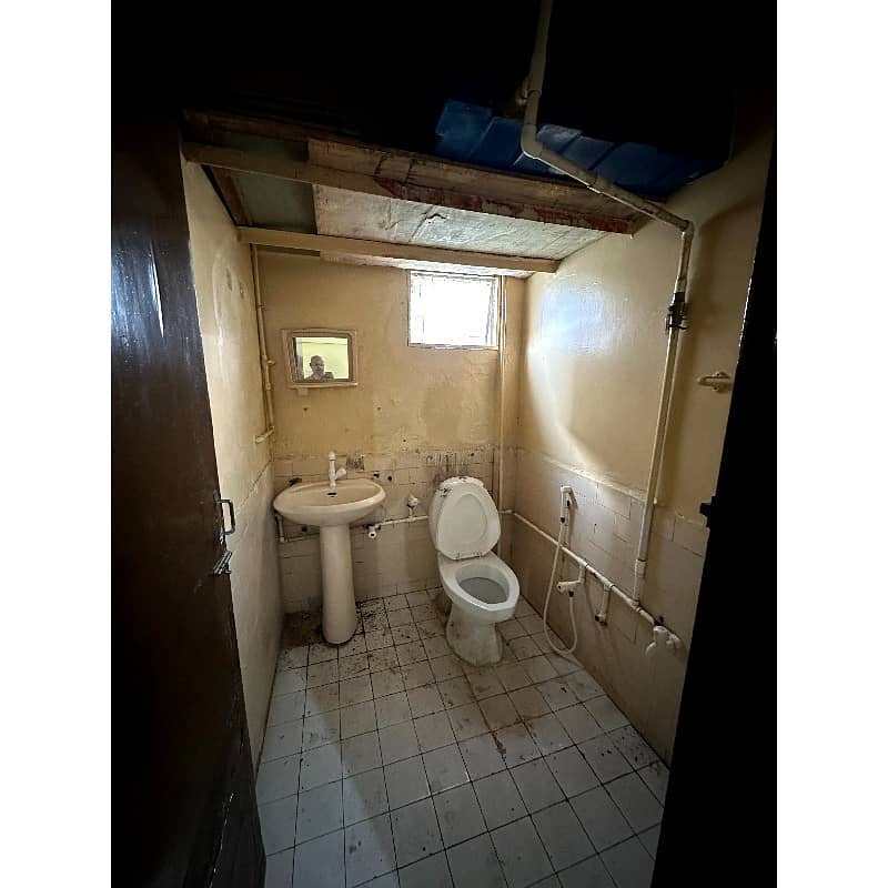 West Open 2 Bed, 2 Attached Bathrooms N Lounge, 1 Huge Balcony, Line Water 3