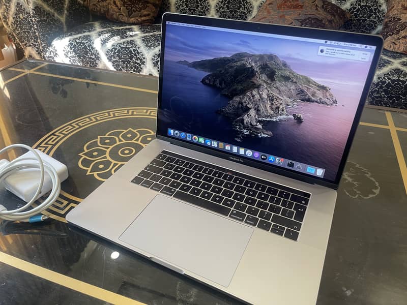 Apple MacBook Pro 2019 - Core i9,15-inch" (32GB/512GB) 4GB Graphics 4