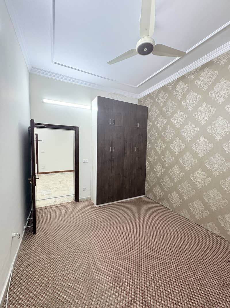 Perfect 7 Marla Double Storey Home 2 Car Porch & Independent Entrances for Each Portion! 7