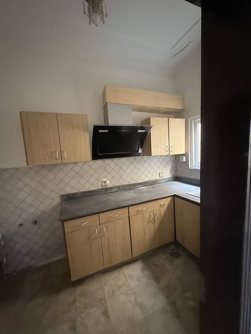 Perfect 7 Marla Double Storey Home 2 Car Porch & Independent Entrances for Each Portion! 14