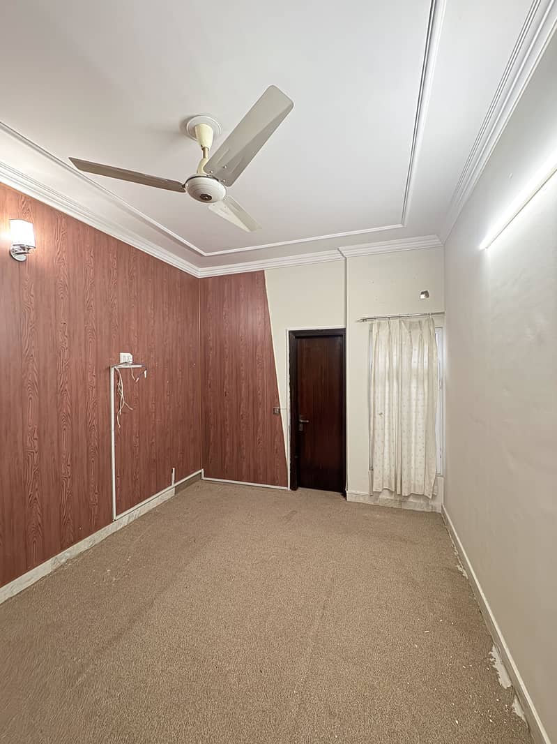 Perfect 7 Marla Double Storey Home 2 Car Porch & Independent Entrances for Each Portion! 15