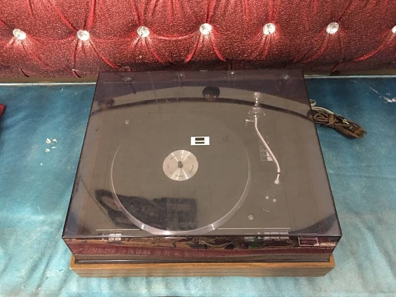 turntable 1