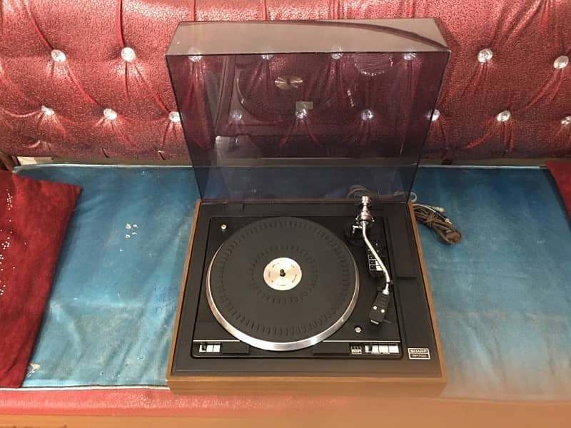 turntable 4