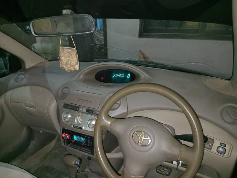 Toyota Platz 2003 | FL grade. Engine mileage: 130,000 km 5
