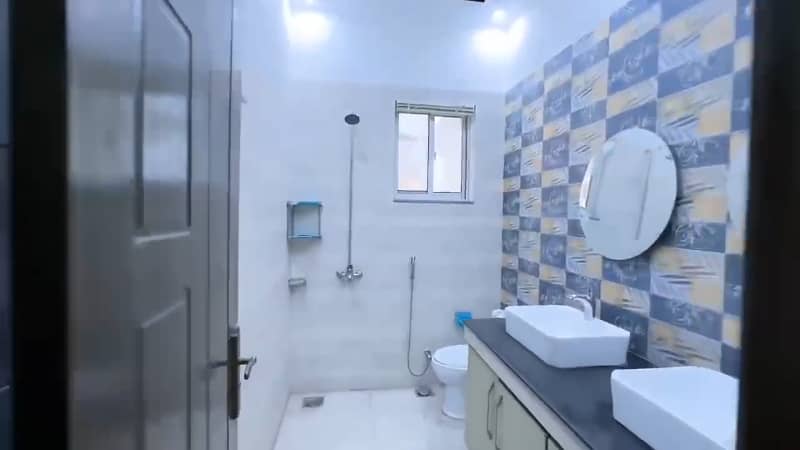1 Kanal House For Sale In DHA Phase 7 Lahore 10