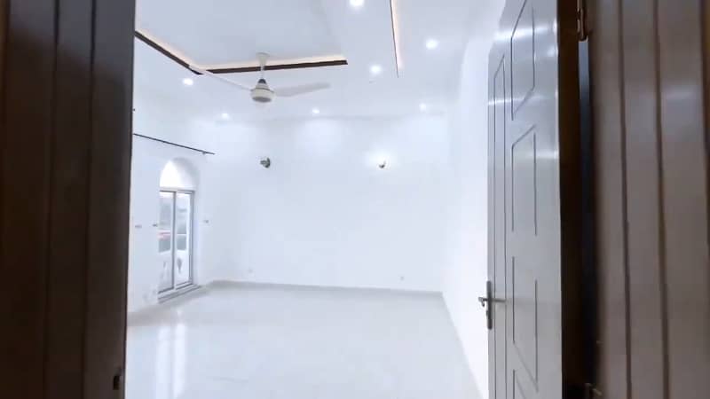 1 Kanal House For Sale In DHA Phase 7 Lahore 11