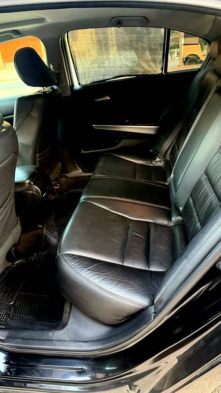 Honda Accord 2011 12