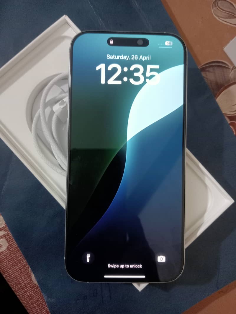 Apple iPhone 16 Pro Max 3