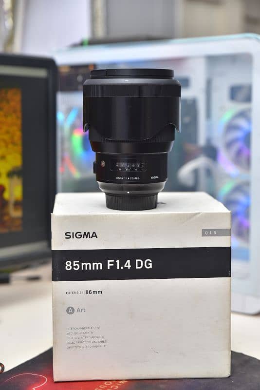 Sigma 85mm 1.4 Nikon Mount 7
