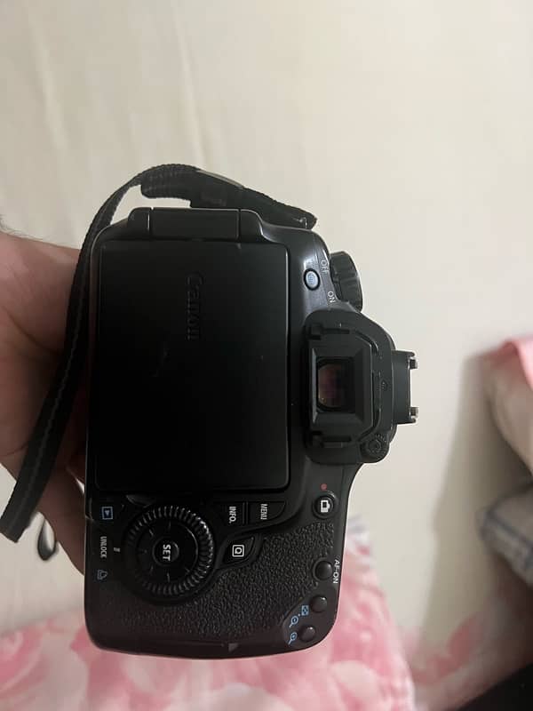 canon eos 60D with 50 mm 2